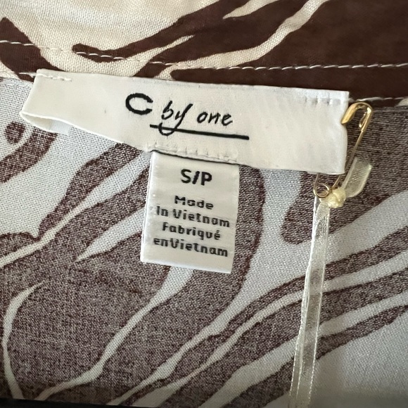 C by One Women’s Brown & Beige Print Blouse - Picture 3 of 9